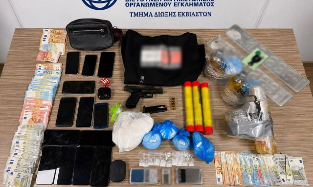 Τέσσερις συλλήψεις από τη ΔΑΟΕ για εμπρησμούς, εκβιάσεις, εκρήξεις και βία κατά κρατουμένων