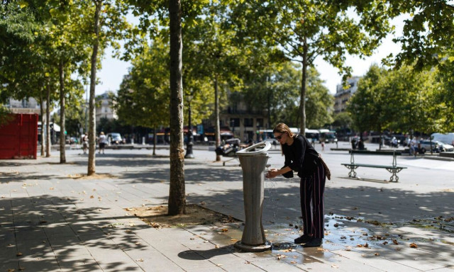 Γαλλία: Ο καύσωνας φέρνει θανάτους από πνιγμό - Πάνω από 90 νεκροί