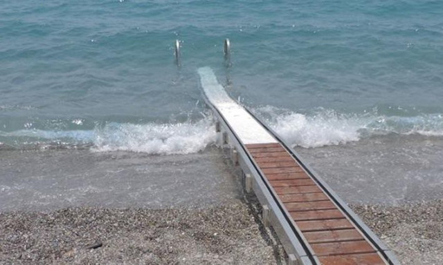 Αμφιλοχία: Τραυματίστηκε 7χρονος ενώ έπαιζε σε ράμπα ΑμεΑ στην παραλία