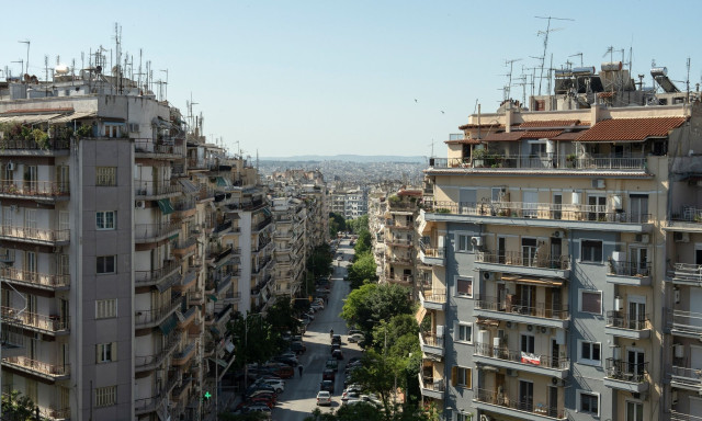 Πολυκατοικίες: Οι νέοι κανόνες που βάζουν τέλος στην ταλαιπωρία ιδιοκτητών και ενοίκων