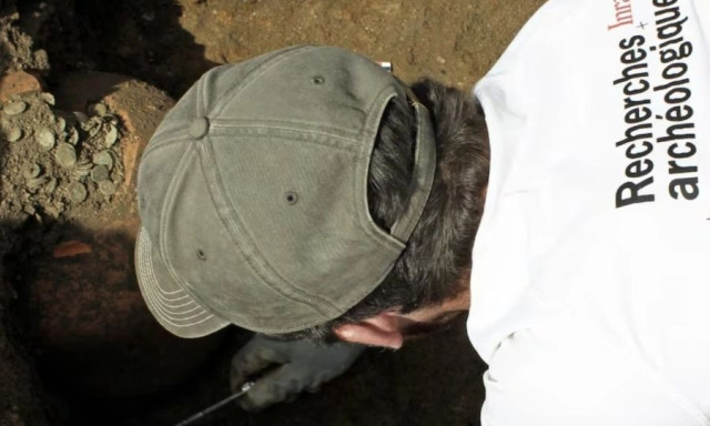 «Ο θησαυρός του Αστερίξ και του Οβελίξ» βρέθηκε στη Γαλλία: Αρχαιολόγοι ανακάλυψαν 40.000 νομίσματα