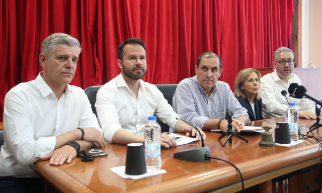 Κατσαφάδος: Πέντε εκατ. ευρώ αποζημίωση σε περιφέρεια και δήμους από τη φωτιά στο Ωραιόκαστρο