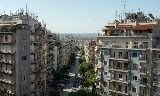 Πλειοψήφια χωρίς όρια; Οι σκιές της νέας ρύθμισης για τις πολυκατοικίες