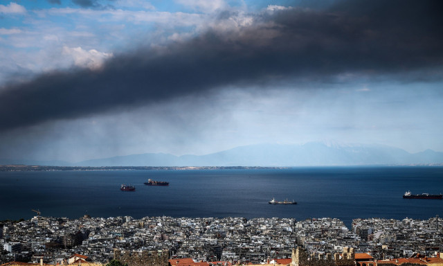 Στην Αττική το τοξικό νέφος από τη φωτιά στο Ωραιόκαστρο - Τι πρέπει να κάνετε με τα κλιματιστικά