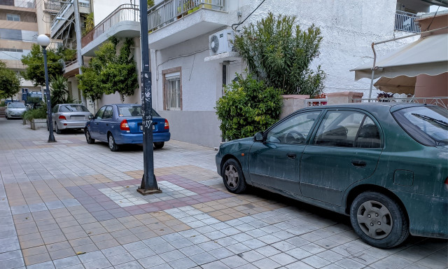 Τέλος στο ατελείωτο ψάξιμο για πάρκινγκ - Ο Δήμος Αθηναίων φέρνει το Parkout