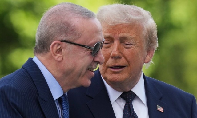 Πώς διαβάζει η Αθήνα τις υποσχέσεις Τραμπ στον Ερντογάν: Ψυχραιμία απέναντι στα F-35 και το «δώρο»