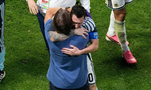 Μουντιάλ 2026: Τα δάκρυα του Μέσι και το σοκ του Σκαλόνι μετά τη μυθική πρόκριση της Αργεντινής