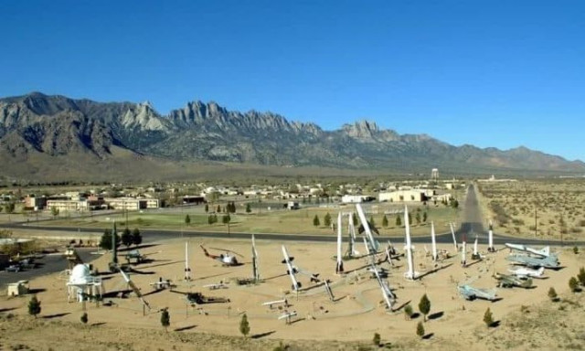 Το Ιράν αναφέρει ότι έπληξε 85 αμερικανικούς στόχους σε Μπαχρέιν και Κουβέιτ