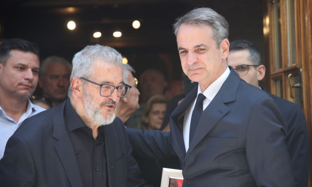 Κηδεία Βάγιας Νέστορα: Πλήθος κόσμου στην Κοζάνη - Παρών ο Κυριάκος Μητσοτάκης