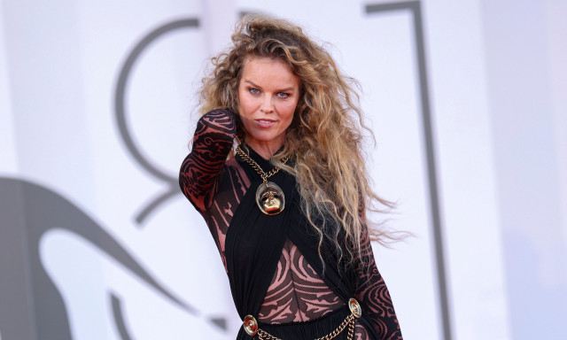 Eva Herzigova: Το διάσημο τοπ μόντελ παντρεύτηκε μετά από 25 χρόνια «αναμονής»