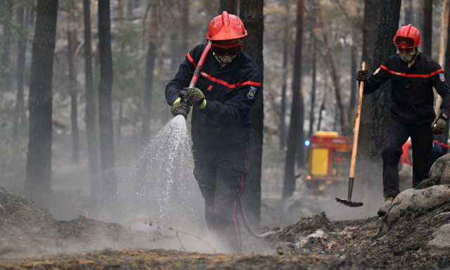 Γαλλία: 420 συλλήψεις για εμπρησμούς και φωτιές από αμέλεια