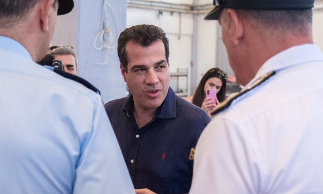 Απάντηση Πλεύρη σε Τσίπρα: Μόνο το 2015 εισήλθαν από Τουρκία στα νησιά 890.000 μετανάστες