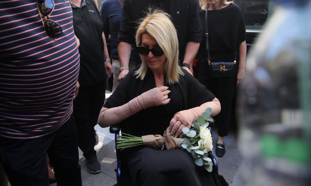 Αφροδίτη Νέστορα: Παίρνει εξιτήριο 14 μέρες μετά τη δολοφονική επίθεση στο σπίτι της