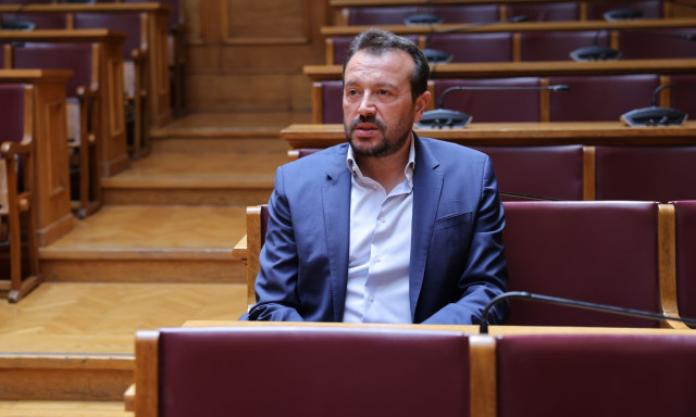 Παππάς: «Η κοινοβουλευτική έδρα δεν είναι προσωπική αποσκευή σε πλειστηριασμό» - Τι είπε για Τσίπρα