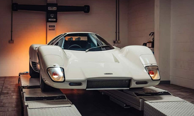 Η M6 GT είναι το supercar του Bruce McLaren που επέστρεψε μετά από 57 χρόνια!