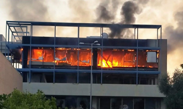 Φωτιά στο Ολυμπιακό Χωριό