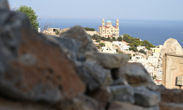 Αφιέρωμα στην ιταλική δημόσια τηλεόραση για τον πολιτισμό  και τη γαστρονομία της Σύρου