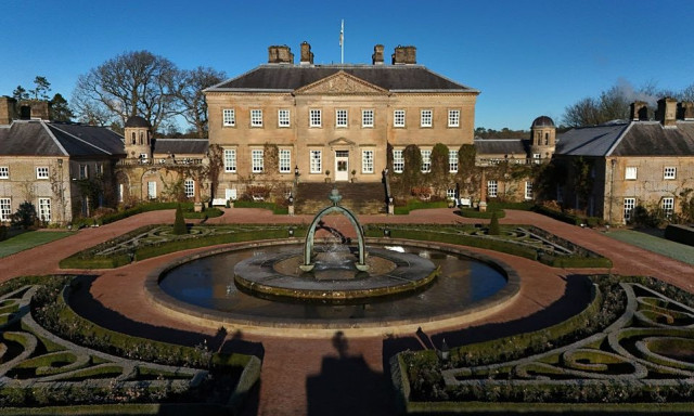 Dumfries House: Το «κρυφό» βασιλικό καταφύγιο της Σκωτίας που έσωσε ο βασιλιάς Κάρολος