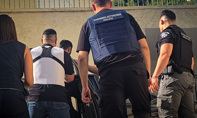 Σύρος: Απολογούνται σήμερα οι δύο κατηγορούμενοι - Τα στοιχεία που αναμένεται να ρίξουν φως