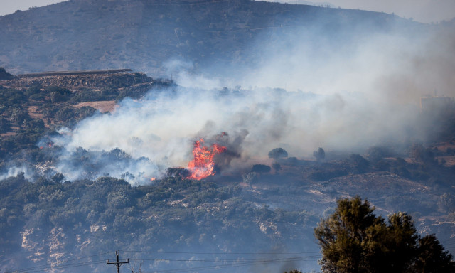 LIVEBLOG: Συνεχίζεται η μάχη με τις φλόγες στο Ρέθυμνο, νέα πυρκαγιά στην Πάρο – Όλα τα μέτωπα