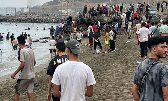 Μεταναστευτική κρίση στη Θέουτα: 60.000 εισήλθαν, 25.000 επέστρεψαν, 34 νεκροί