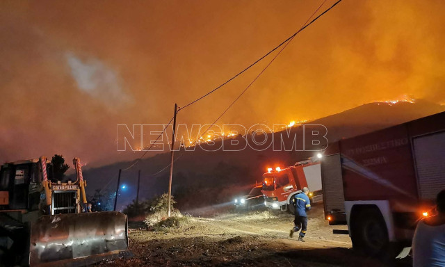 Φωτιά τώρα: Οι φλόγες κοντά στα πρώτα σπίτια, στο Πόρτο Γερμενό
