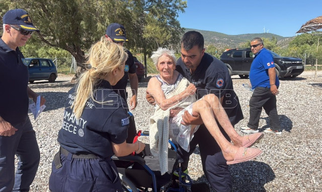 Βίντεο Newsbomb: Οι δραματικές στιγμές στον Άγιο Βασίλειο – Ταχύπλοο απεγκλωβίζει κατοίκους
