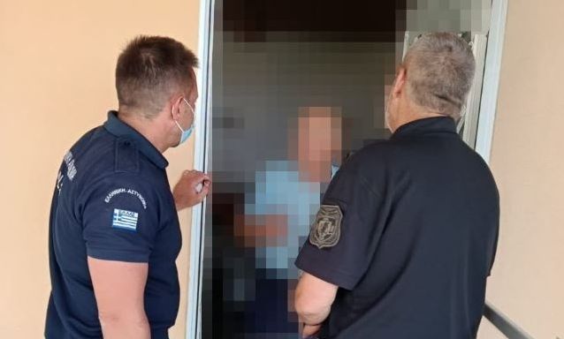 Εκκενώσεις πόρτα-πόρτα από την ΕΛ.ΑΣ. σε Άγιο Νεκτάριο, Πόρτο Γερμενό και Ψάθα - Βίντεο