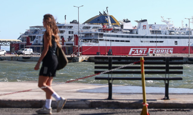 Κανονικά τα δρομολόγια των πλοίων από Πειραιά, Λαύριο και Ραφήνα