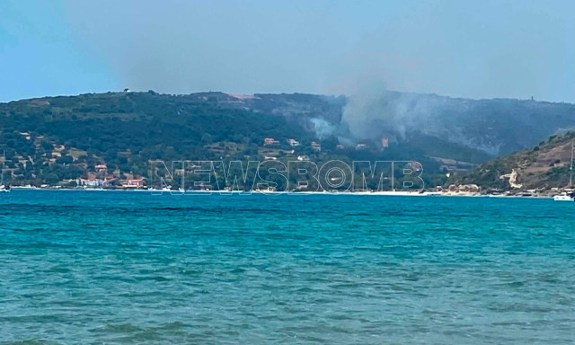 Κεφαλονιά: Νέα αναζωπύρωση στον Κατελειό -Ενισχύσεις από ηπειρωτική Ελλάδα, μία σύλληψη για εμπρησμό