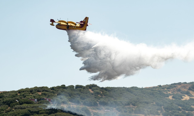 Φωτιά στην Ξηρόβρυση Κιλκίς - Στη μάχη δύο εναέρια μέσα