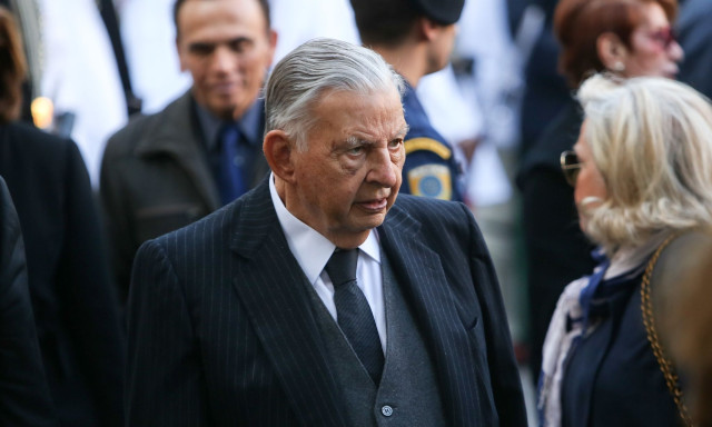 Ιωάννης Βαρβιτσιώτης: Στις 12:00 η εξόδιος ακολουθία στη Μητρόπολη Αθηνών