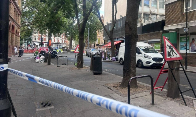 Επίθεση με μαχαίρι από γυναίκα στο κέντρο του Λονδίνου: Τέσσερις τραυματίες