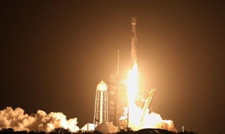 Πύραυλος της Space X συνετρίβη στη Σελήνη: Το χρονικό της σύγκρουσης και τα διαστημικά σκουπίδια