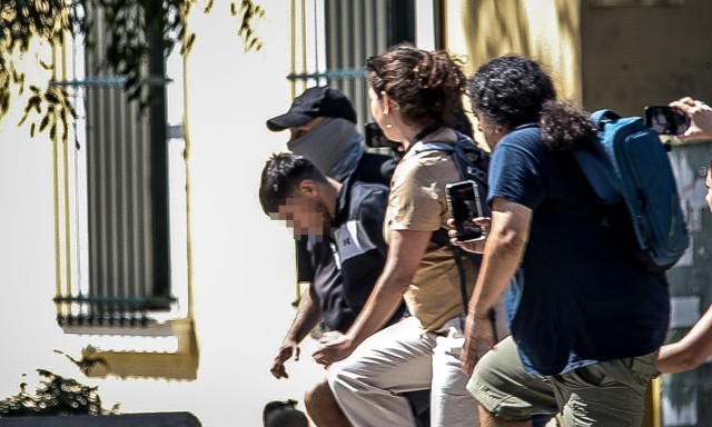 Κυψέλη: Ο Αφγανός σήκωσε τουλάχιστον €12.000 από το λογαριασμό της Σκωτσέζας – Νέες αποκαλύψεις