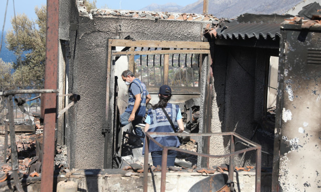 Πόρτο Γερμενό: Η επόμενη μέρα στα καμένα - 34 κόκκινα, 38 κίτρινα σπίτια έδειξε η αυτοψία