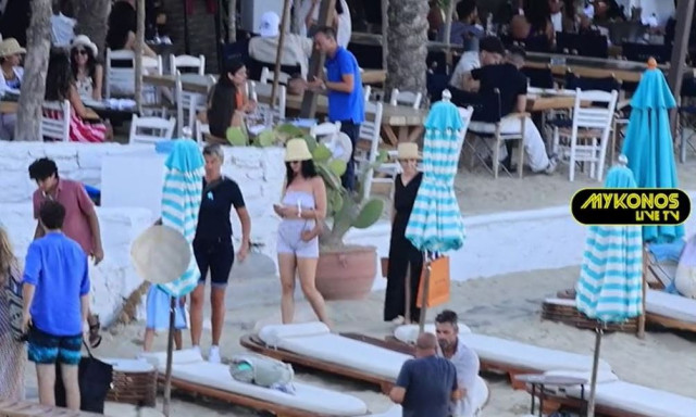 Στη Μύκονο η Katy Perry: Βόλτες, shopping και χαλαρές στιγμές στο Νησί των Ανέμων