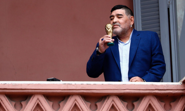 Μαραντόνα: «Δεν ήθελε ούτε να φάει, ούτε να πλυθεί» – Συγκλονίζει νέα κατάθεση στη δίκη
