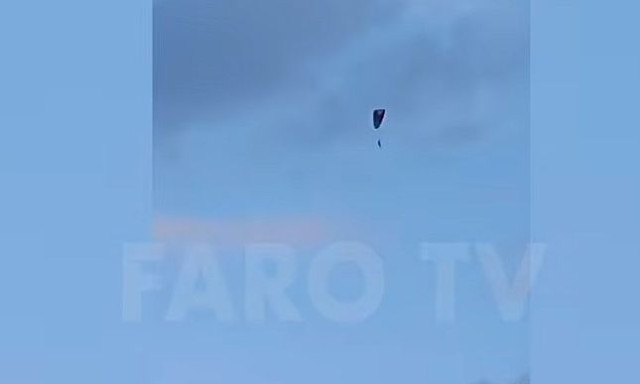 Θέουτα: Μετανάστης σκοτώνεται προσπαθώντας να μπει στην πόλη με αλεξίπτωτο πλαγιάς - Βίντεο
