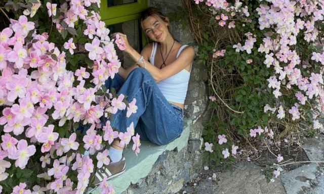 Πέθανε η influencer Σίντνεϊ Τάουλ σε ηλικία 26 ετών έπειτα από μάχη με σπάνια μορφή καρκίνου