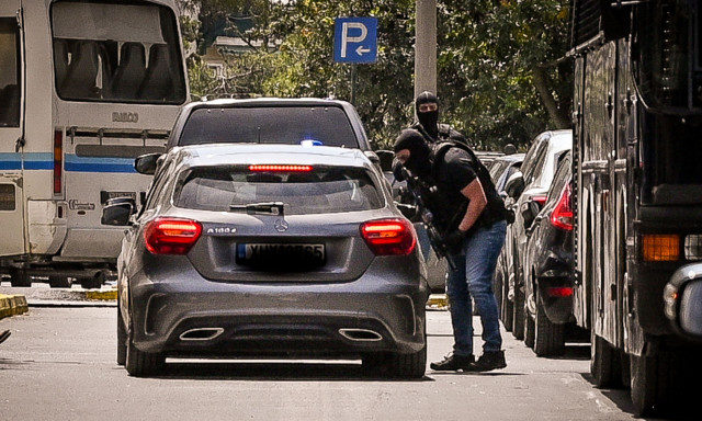Στα δίχτυα του «ελληνικού FBI» τα «πιστόλια» του «Έντικ»: Μπαζούκα, εκβιασμοί και συμβόλαια θανάτου