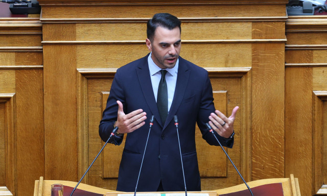 Χριστοδουλάκης: «Δεν είμαι ο μόνος από το ΠΑΣΟΚ που στοχοποιείται» –Η απάντησή του για τις συμβάσεις