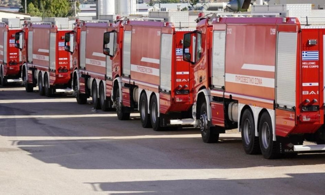 Πυροσβεστική: 14 νέα οχήματα χωρητικότητας 12.000 λίτρων νερού ενισχύουν το στόλο της χώρας