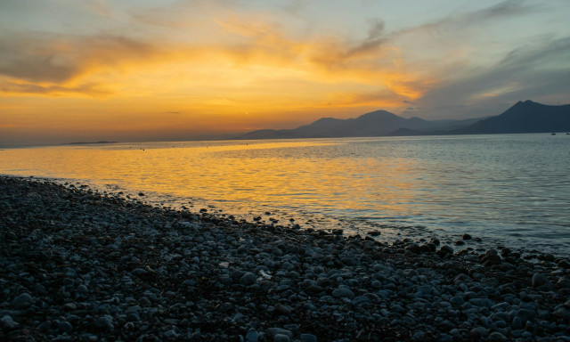 Δυτική Αττική: Κατάλληλα τα νερά κολύμβησης σε Πόρτο Γερμενό, Ψάθα, Αλεποχώρι