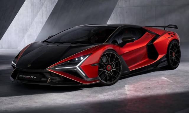Η νέα Lamborghini Revuelto SV είναι ακόμα πιο ακραία