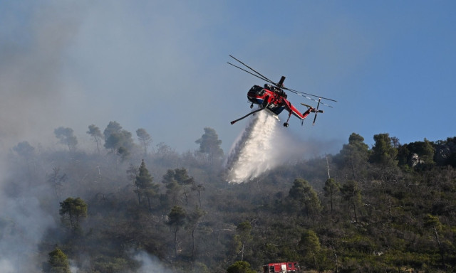 Άγραφα: Φωτιά σε δασική έκταση στο Κερασοχώρι - Επιχειρούν 3 εναέρια μέσα 