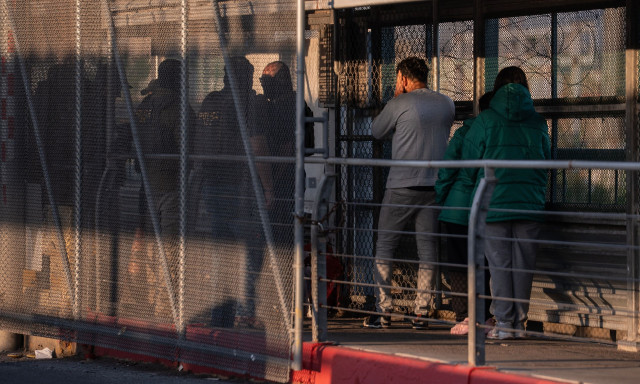 Λιβερία: Συμφώνησε να δεχτεί 1.200 απελαθέντες μετανάστες από τις ΗΠΑ