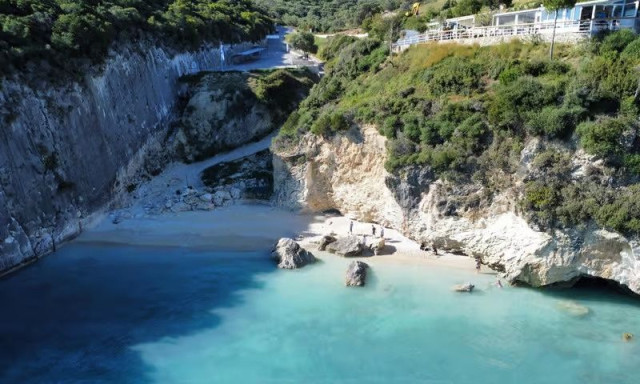 Τραγωδία στη Ζάκυνθο: Νεκρός 34χρονος Βρετανός τουρίστας στην Αναφωνήτρια