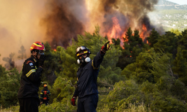 Υψηλός κίνδυνος πυρκαγιάς στην Αττική και δεκάδες άλλες περιοχές την Παρασκευή (21/08)
