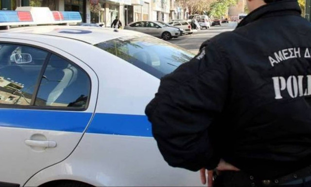 31χρονος μαχαίρωσε 25χρονη στη Θεσσαλονίκη – Το τουρνικέ των αστυνομικών της έσωσε τη ζωή